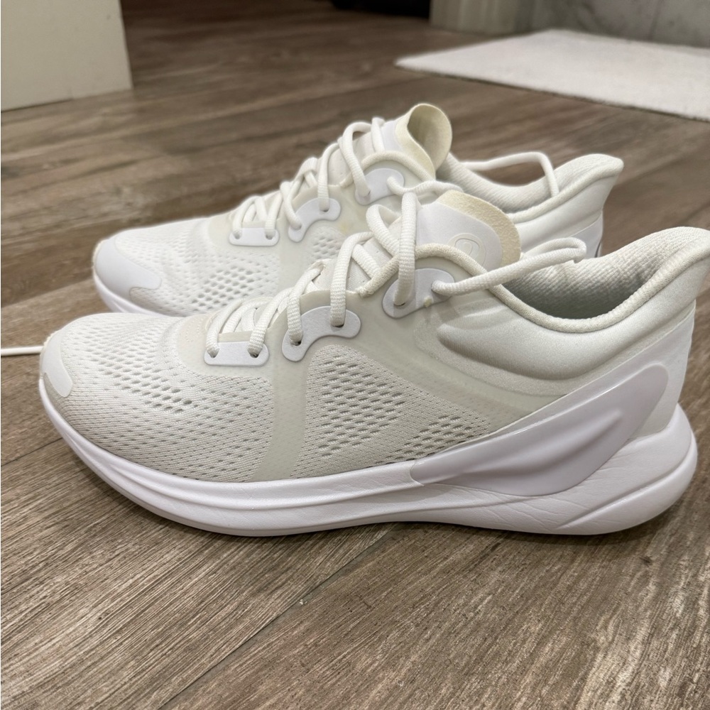 Lululemon Blissfeel women’s running shoe size US 8